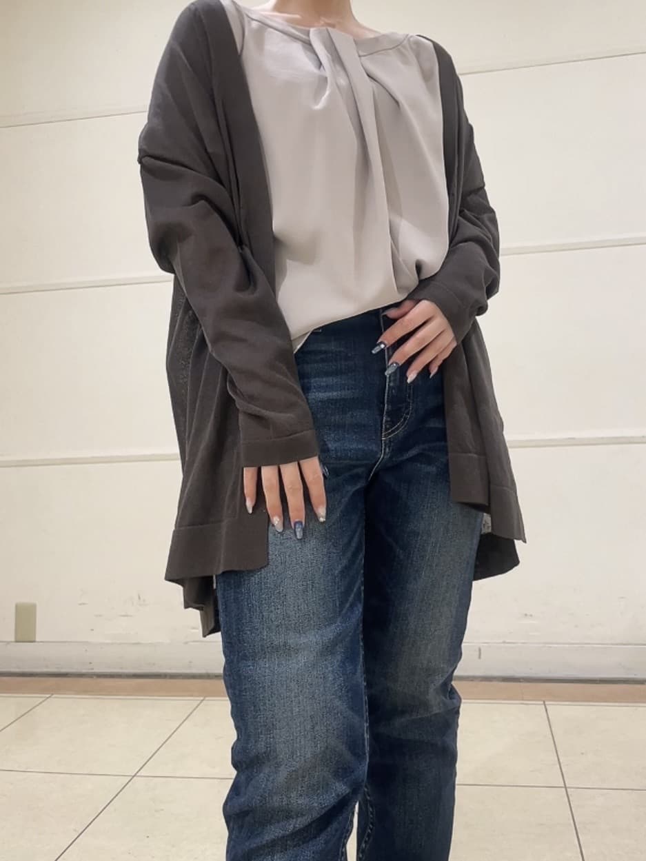 watanabeさんの「UNTITLED｜◆【セットアップ可/接触冷感/イージーケア】リラクミスト　2WAYブラウス」を使ったコーディネート