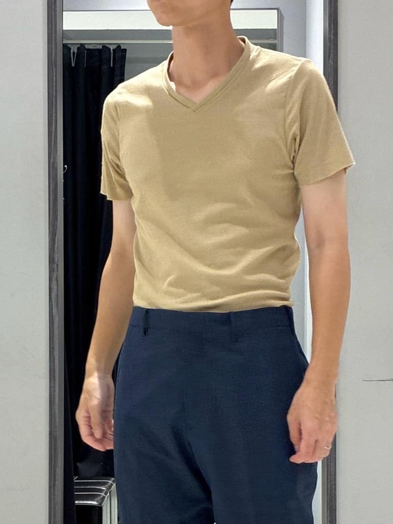 わいずみさんの「TAKEO KIKUCHI｜【抗菌防臭／5サイズ展開】ハイゲージポンチ Tシャツ」を使ったコーディネート