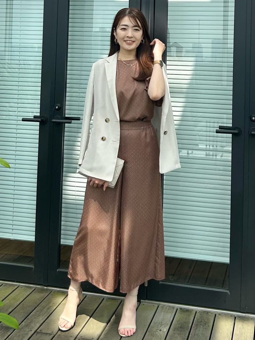 hayaseさんの「COUP DE CHANCE｜【手洗い可／日本製】小紋柄フレアスリーブブラウス」を使ったコーディネート