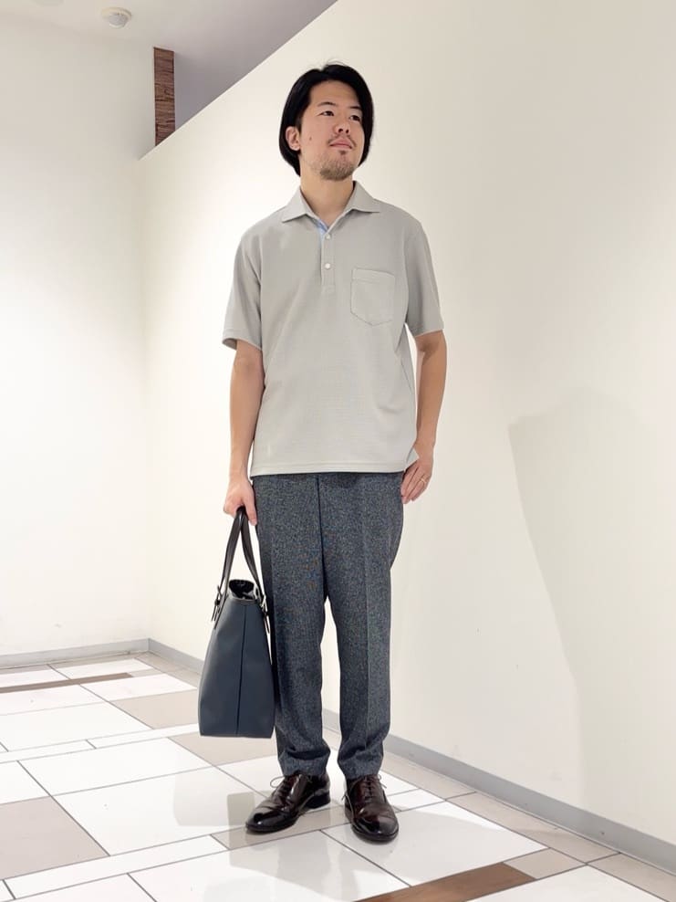 及川さんの「TAKEO KIKUCHI｜【抗菌防臭／9色5サイズ展開】ハニカムメランジ ポロシャツ」を使ったコーディネート