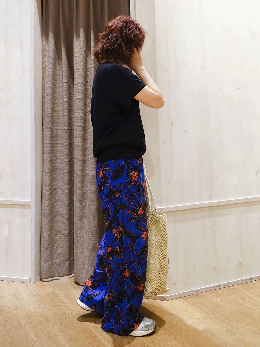 maruさんの「THE SHOP TK｜さらさらフレアスリーブサマーニット【毛玉になりにくい/UV/洗濯機OK】」を使ったコーディネート
