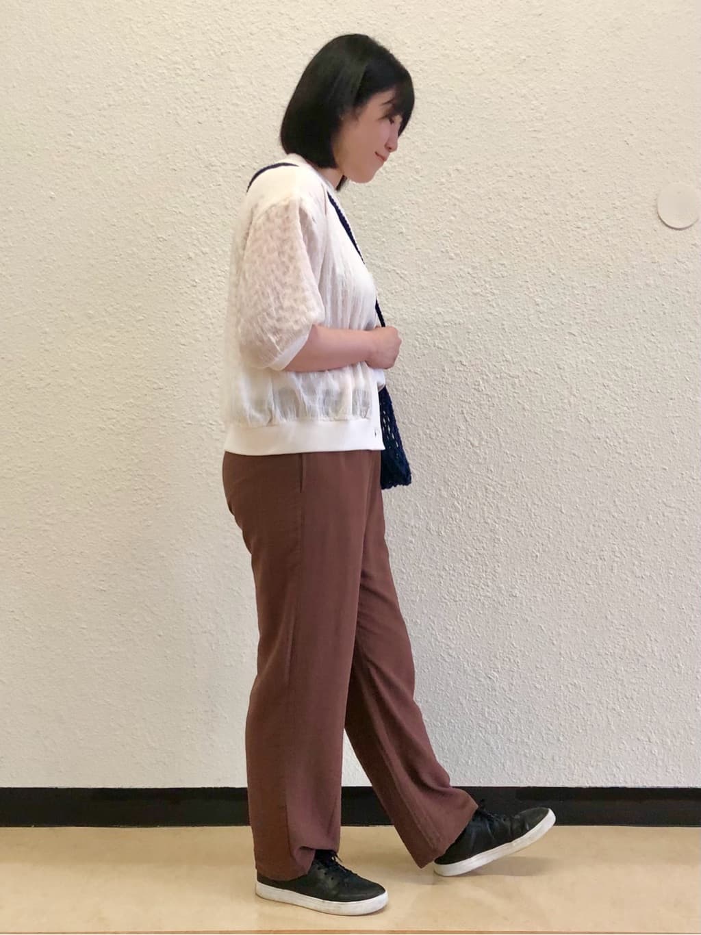 Tsuruさんの「SHOO･LA･RUE｜◆【S-LL】ふわっとしたフォルムが魅力 Vネックカーディガン」を使ったコーディネート