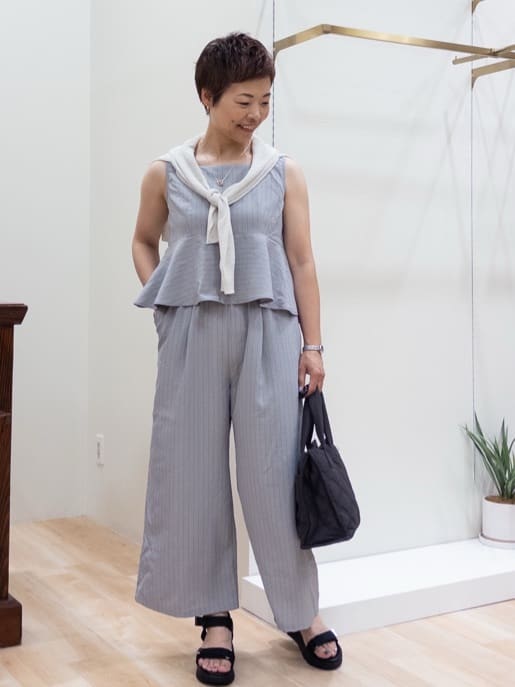 シュウコさんの「grove｜【雑誌掲載】洗えるシアーカーディガン」を使ったコーディネート