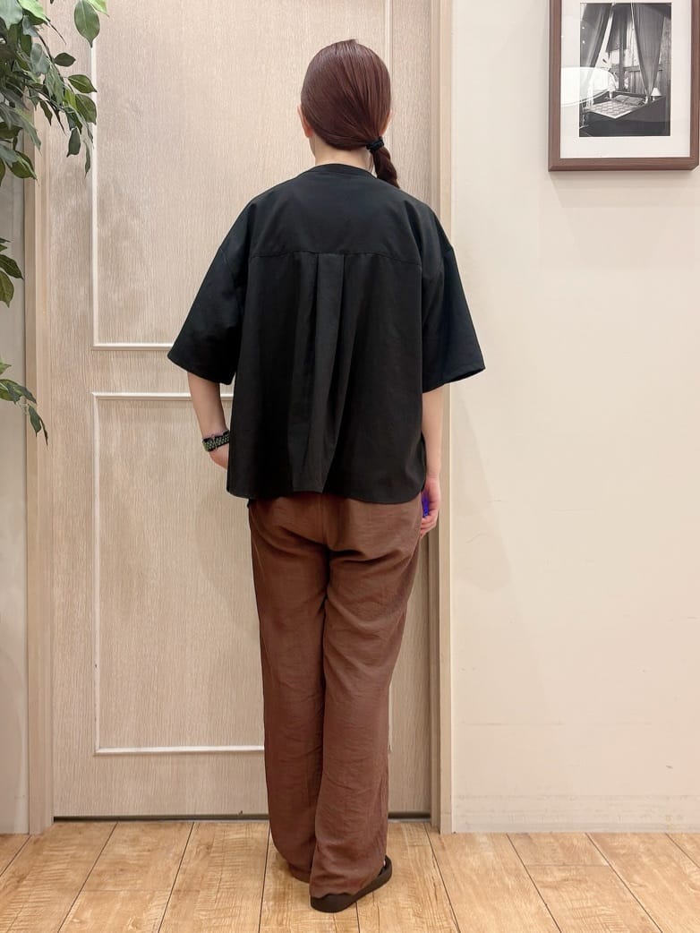 みぞさんさんの「SHOO･LA･RUE｜【S-LL/ひんやり/汗ジミ軽減/UVカット】グラフィックアソートTシャツ」を使ったコーディネート