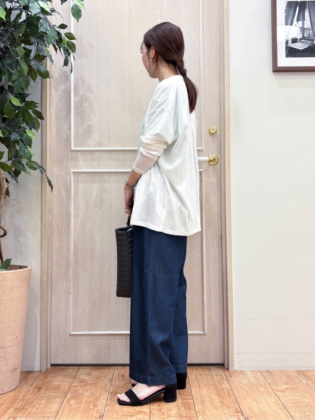 なみさんの「SHOO･LA･RUE｜【S-LL/ひんやり/UV】手の甲まで隠れる トッパーカーディガン」を使ったコーディネート