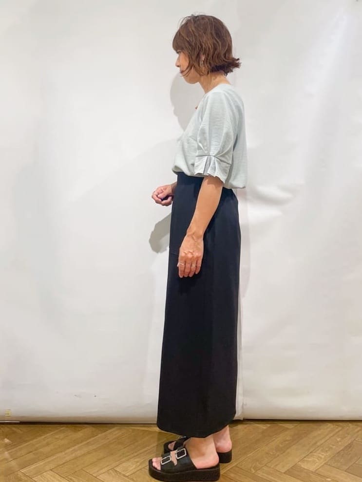 なかさんの「index｜《8色展開／XS-LLサイズ》タックパフスリーブブラウス【洗濯機洗い可／吸水速乾／防シワ／抗ピル】」を使ったコーディネート