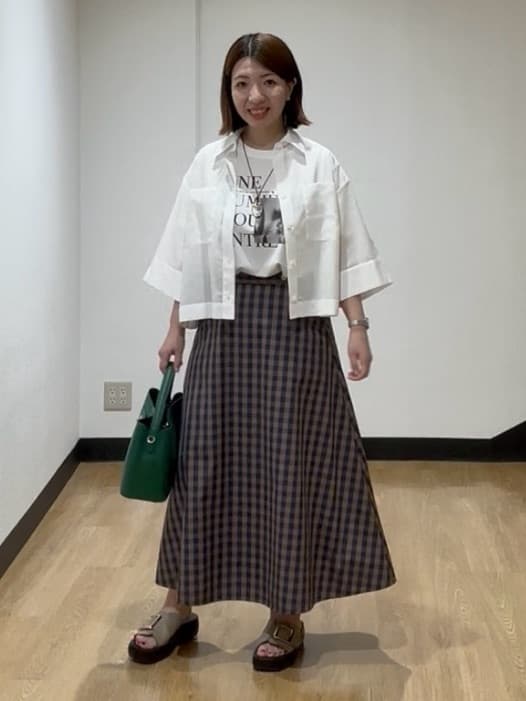 MIKIKOさんの「UNTITLED｜【前開き/洗える】ショート丈シアーシャツ」を使ったコーディネート