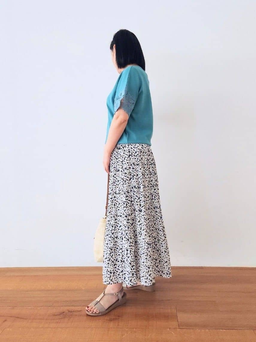 くまさんの「SHOO･LA･RUE｜【S-LL/ひんやり/UV/】大人上品な お袖レースニット」を使ったコーディネート