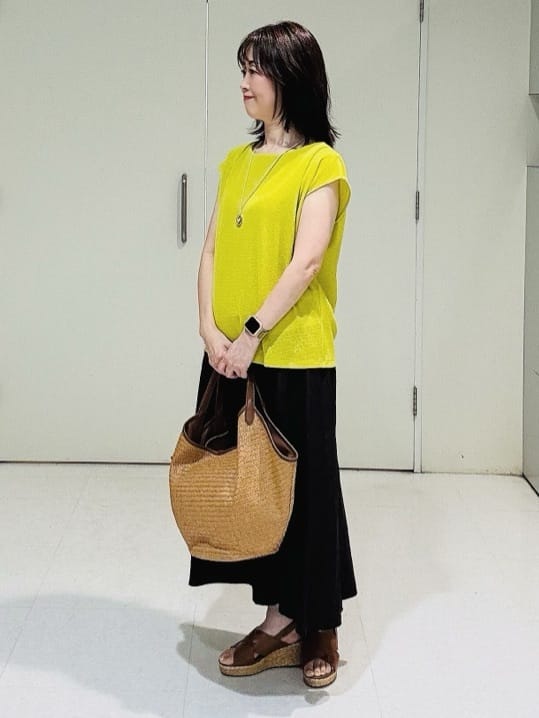 makiさんの「UNTITLED｜【ジャージ素材】インナードッキングシアーカットソー」を使ったコーディネート