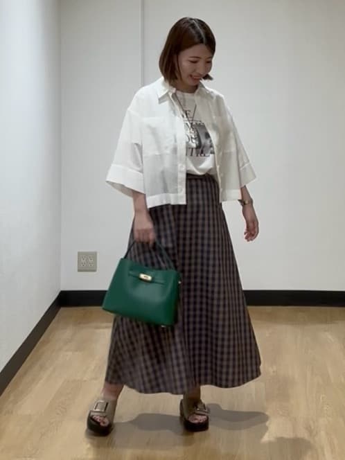 MIKIKOさんの「UNTITLED｜【前開き/洗える】ショート丈シアーシャツ」を使ったコーディネート