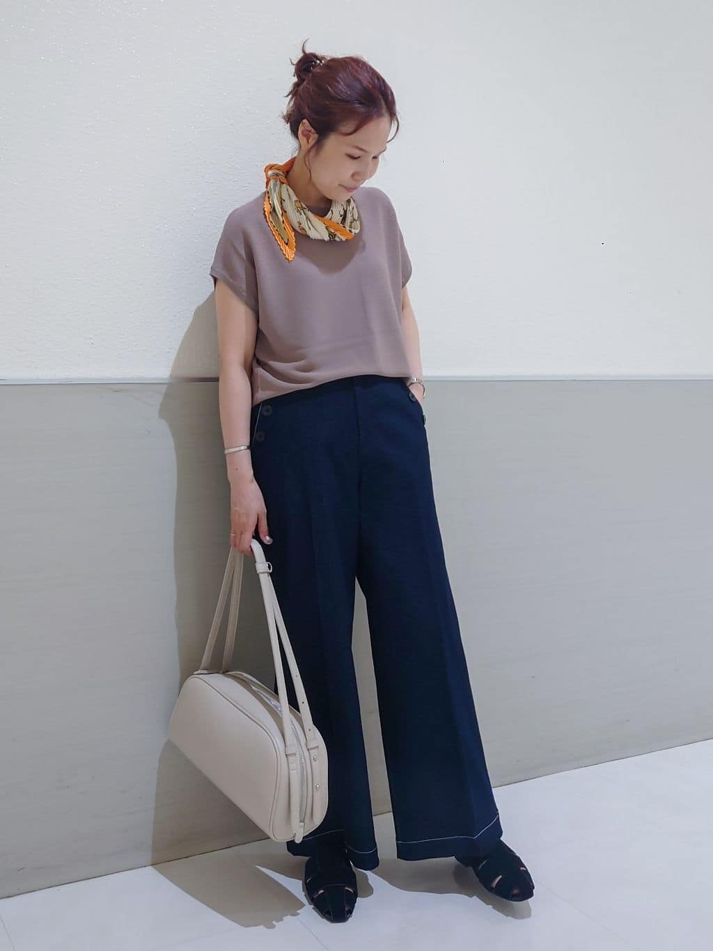 maruさんの「THE SHOP TK｜【6色展開】さらさらフレンチニット【毛玉になりにくい/洗濯機OK】」を使ったコーディネート