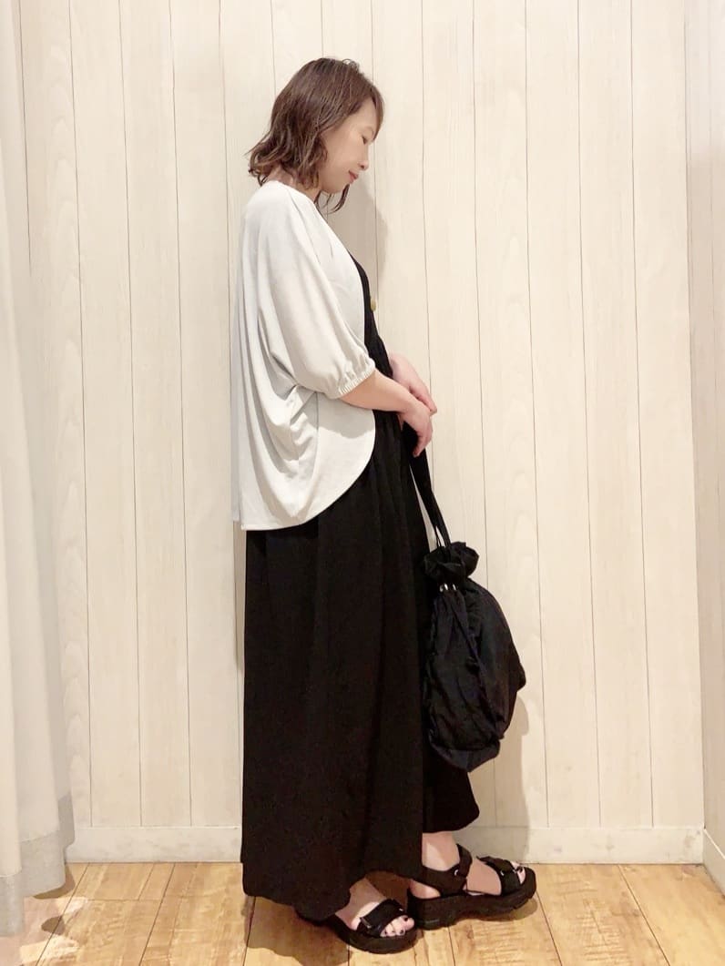 あいこさんの「SHOO･LA･RUE｜【UV/さらさらタッチ】女性らしさ漂う 5分袖ボレロカーディガン」を使ったコーディネート