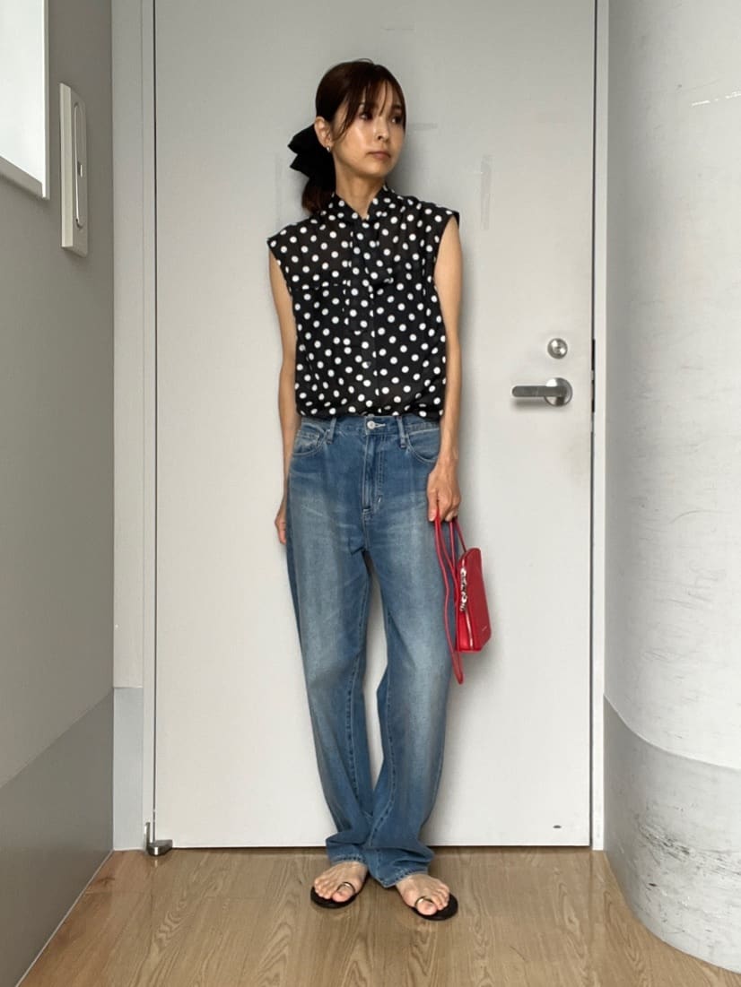 misaさんの「DRESSTERIOR｜【ウォッシャブル】テーパードコンフォートデニム」を使ったコーディネート