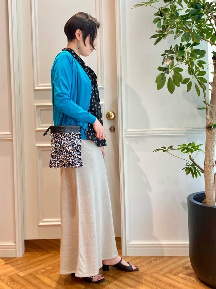 konominさんの「DRESSTERIOR｜◆スパンコール2WAYポシェット」を使ったコーディネート