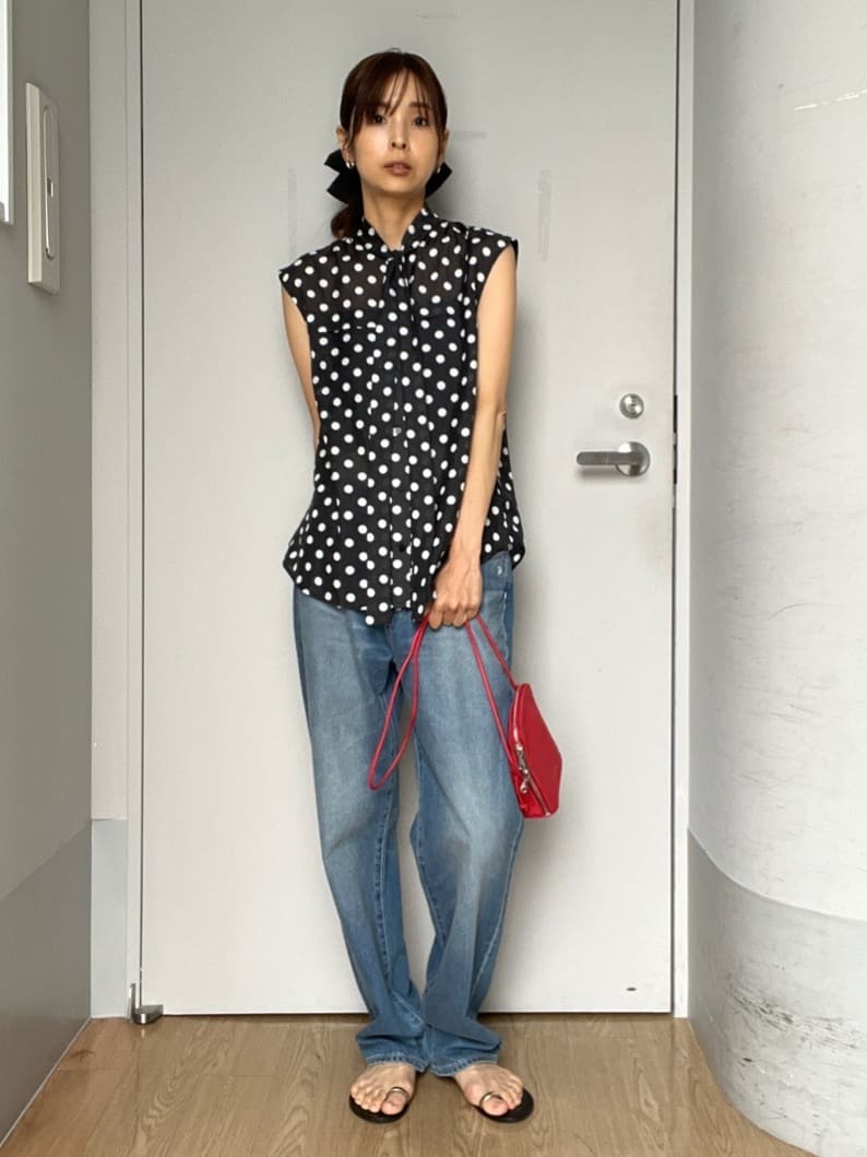 misaさんの「DRESSTERIOR｜【ウォッシャブル】テーパードコンフォートデニム」を使ったコーディネート