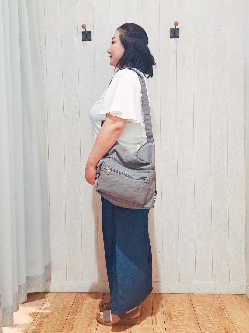 kotomiさんの「SHOO･LA･RUE｜【洗える/S-LL/ひんやり】金ボタンがアクセント　大人のデニムガウチョパンツ」を使ったコーディネート