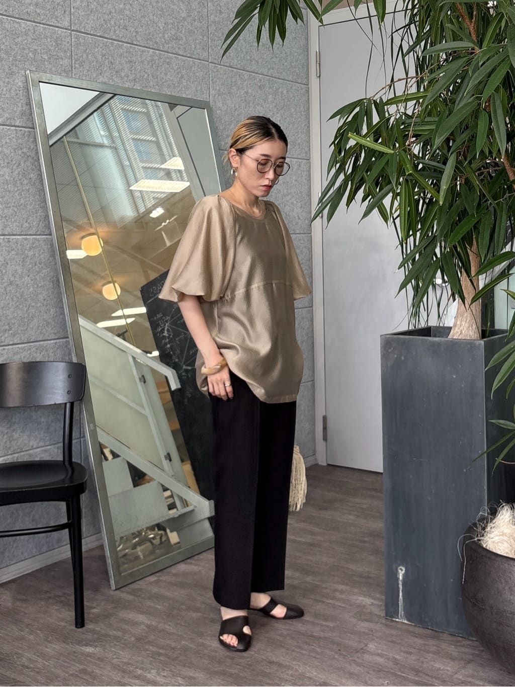 kotakiさんの「INDIVI｜ボリュームスリーブブラウス」を使ったコーディネート