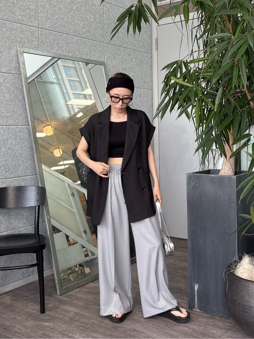 kotakiさんの「INDIVI｜【セットアップ可能】サキソニーサイドラインパンツ」を使ったコーディネート