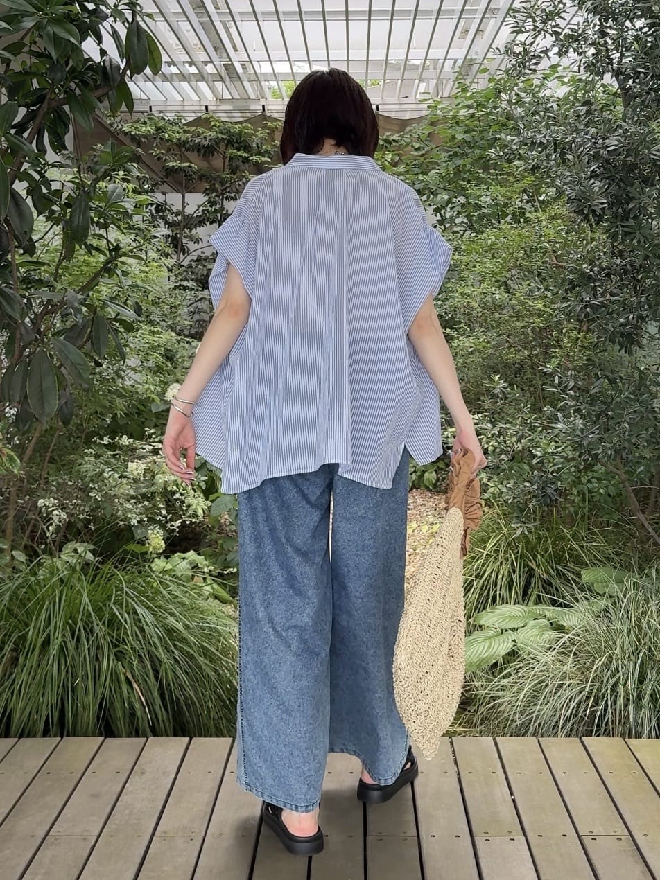 𝐜𝐡𝐢𝐤𝐚さんの「SHOO･LA･RUE｜【S-LL】さらシャリコットン 上品なシアー感のデザインシャツ」を使ったコーディネート