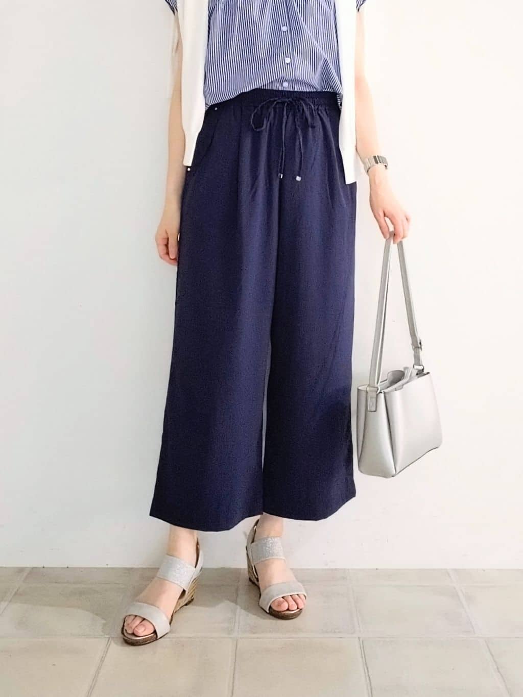 miomioさんの「SHOO･LA･RUE｜【着丈選べる】触れる度ひんやり ゆるきれい イージーワイドパンツ」を使ったコーディネート