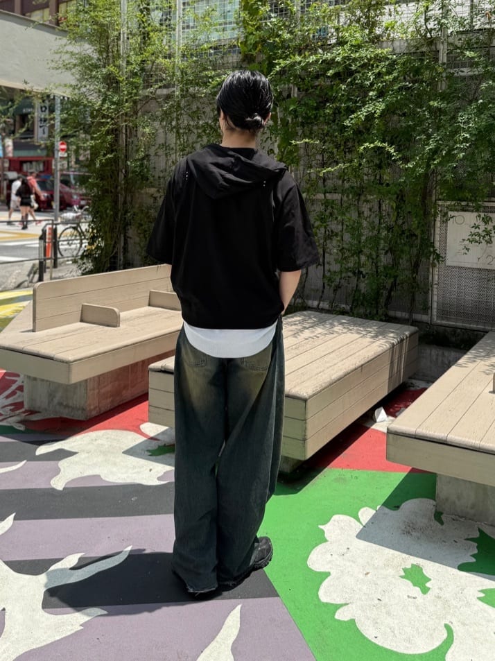 yumaさんの「tk.TAKEO KIKUCHI｜バレルシルエットパンツ（デニム＆カラーパンツ）」を使ったコーディネート