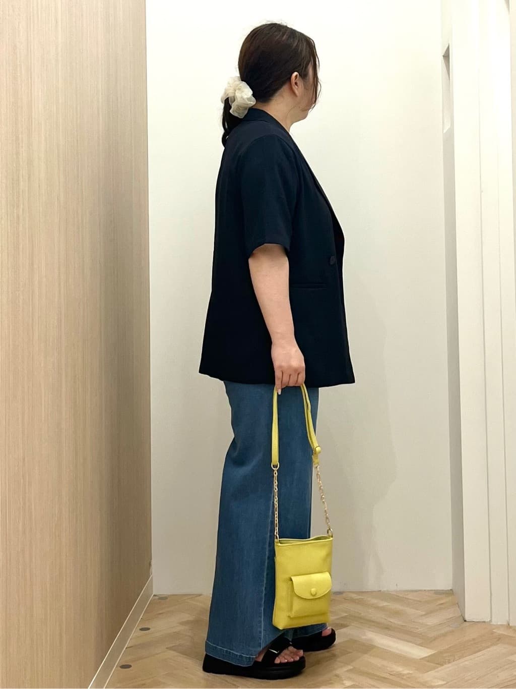 akariさんの「grove｜軽やかに羽織れて、きちんと見え ハーフスリーブテーラードジャケット」を使ったコーディネート