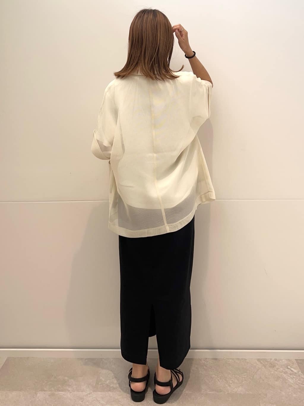 meeさんの「OPAQUE.CLIP｜イージーナロースカート／セットアップ対応【UVケア／接触冷感／洗濯機洗い可】」を使ったコーディネート
