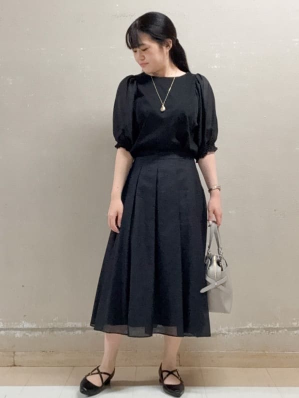  Aさんの「Reflect｜【マシンウォッシュ可／セットアップ可】シアーボックスタックプリーツスカート」を使ったコーディネート