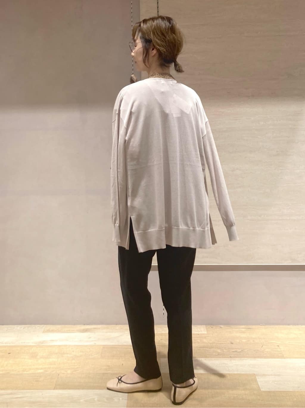 たけねぇさんの「OPAQUE.CLIP｜ミドル丈トッパーニットカーディガン【洗濯機洗い可／接触冷感／抗ピル】」を使ったコーディネート