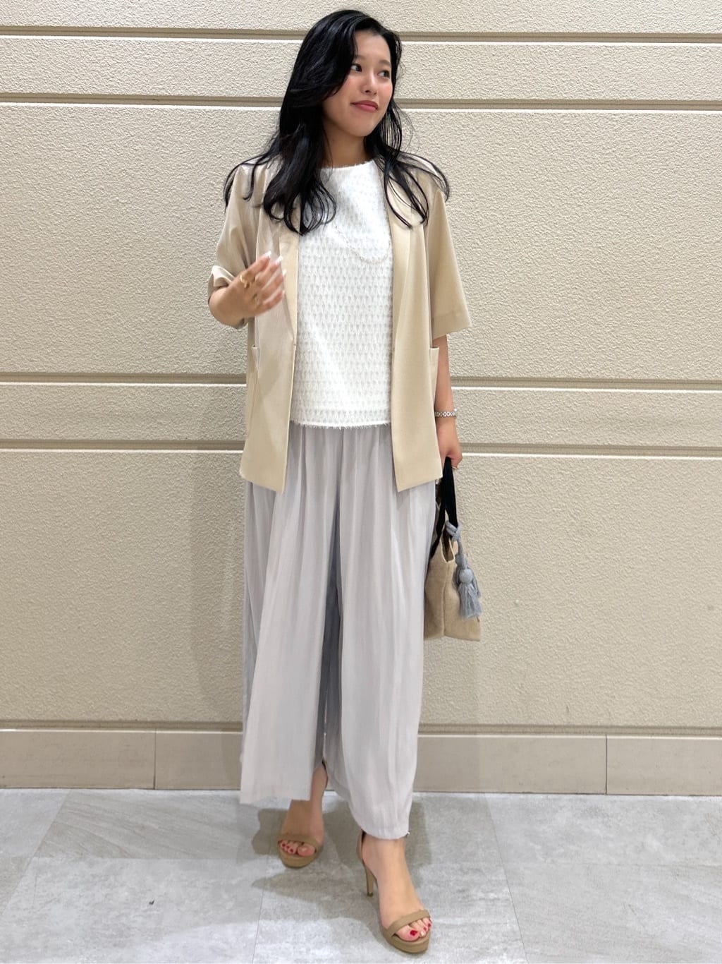 Momokaさんの「COUP DE CHANCE｜【手洗い可／日本製】五分袖ジャケット」を使ったコーディネート
