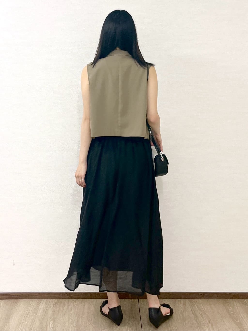 sachikoさんの「OPAQUE.CLIP｜ショートテーラードジレ【接触冷感／洗濯機洗い可】」を使ったコーディネート