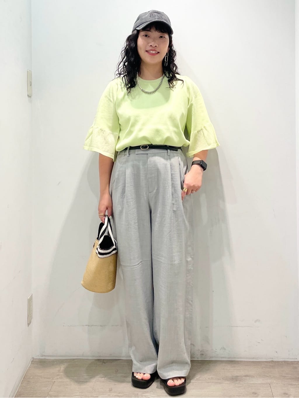 sumicaさんの「OPAQUE.CLIP｜《5色展開》シアーフレアスリーブニット【洗濯機洗い可】」を使ったコーディネート