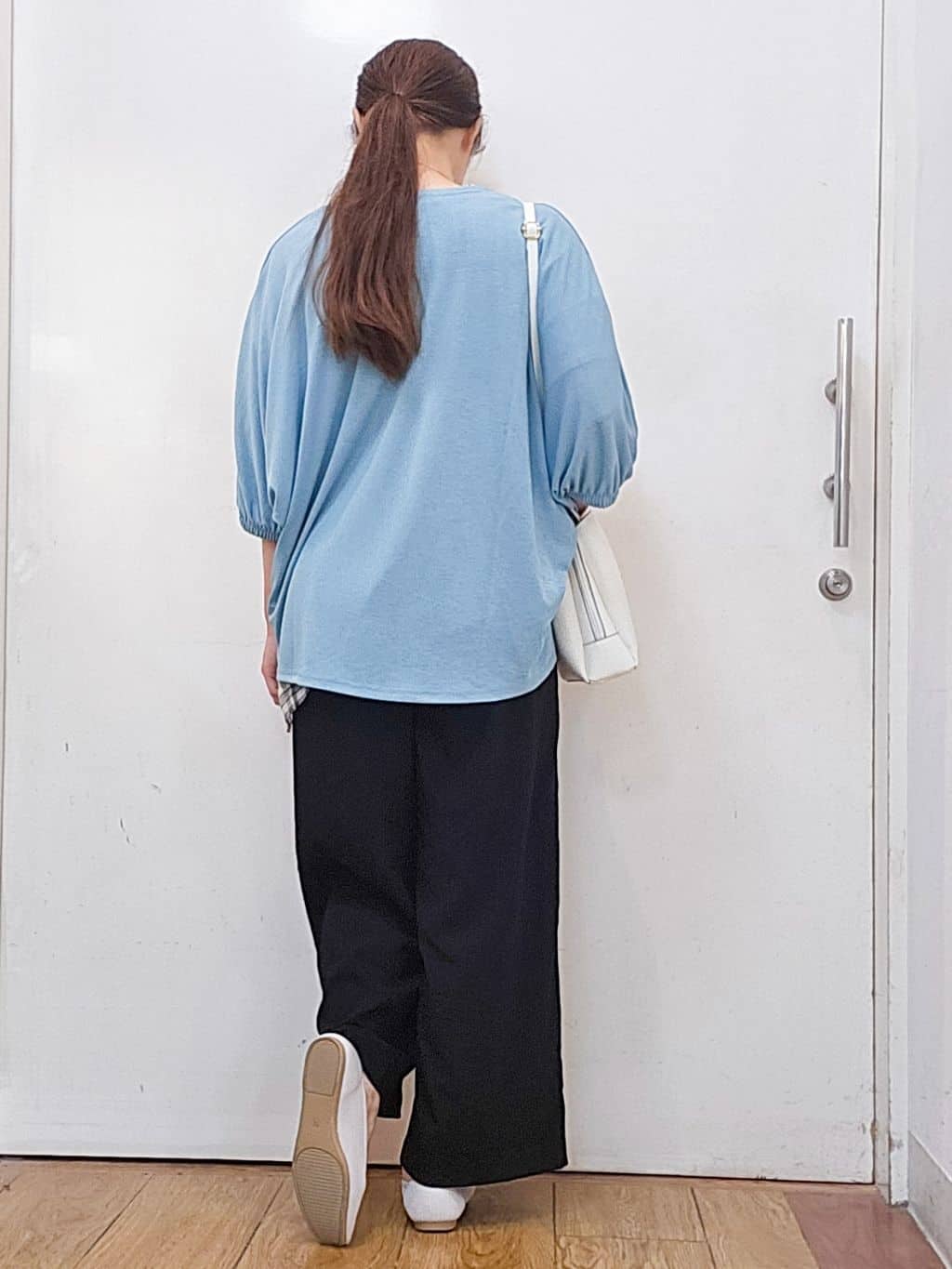 miyaさんの「SHOO･LA･RUE｜【UV/さらさらタッチ】女性らしさ漂う 5分袖ボレロカーディガン」を使ったコーディネート