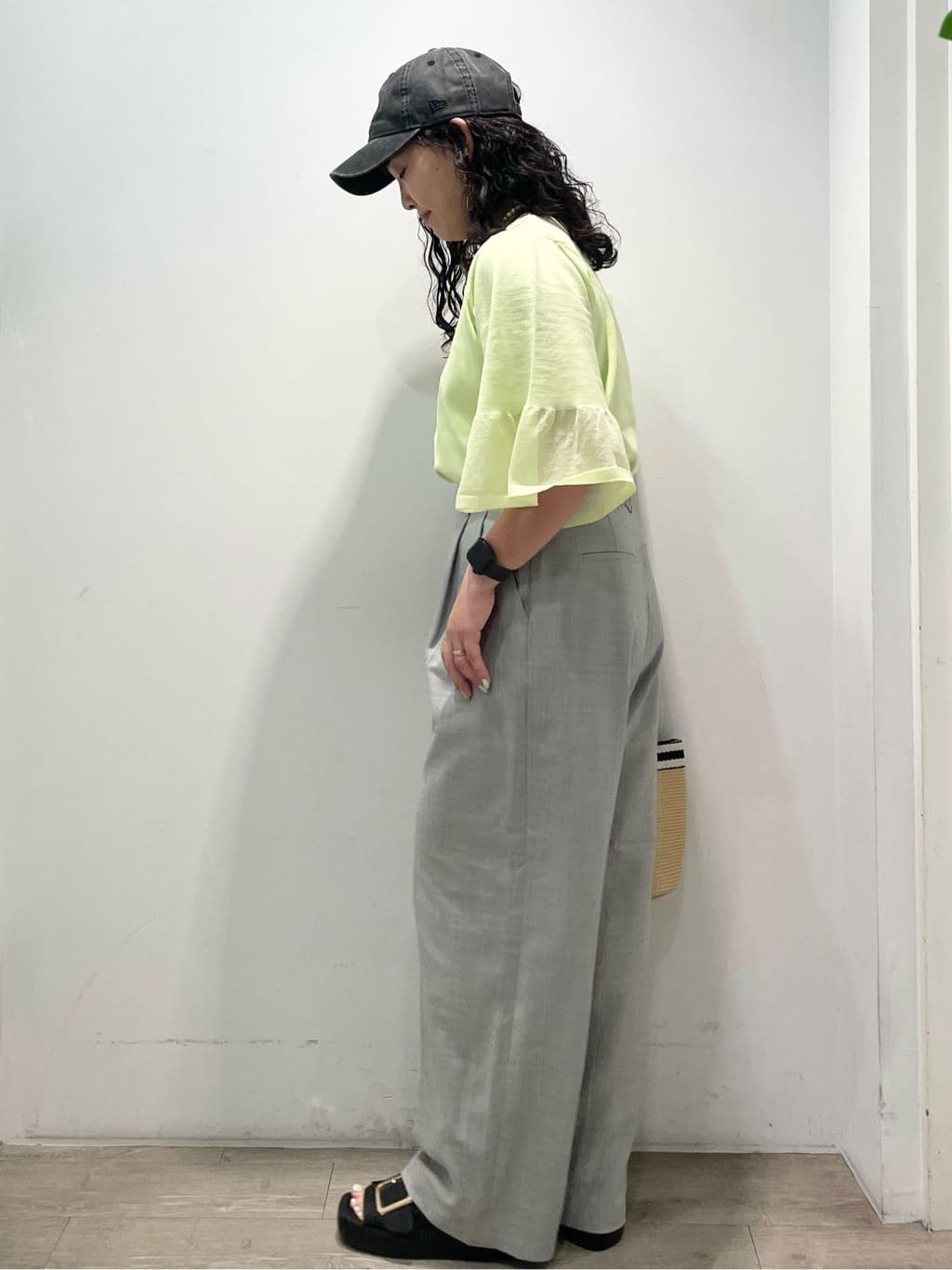 sumicaさんの「OPAQUE.CLIP｜《5色展開》シアーフレアスリーブニット【洗濯機洗い可】」を使ったコーディネート