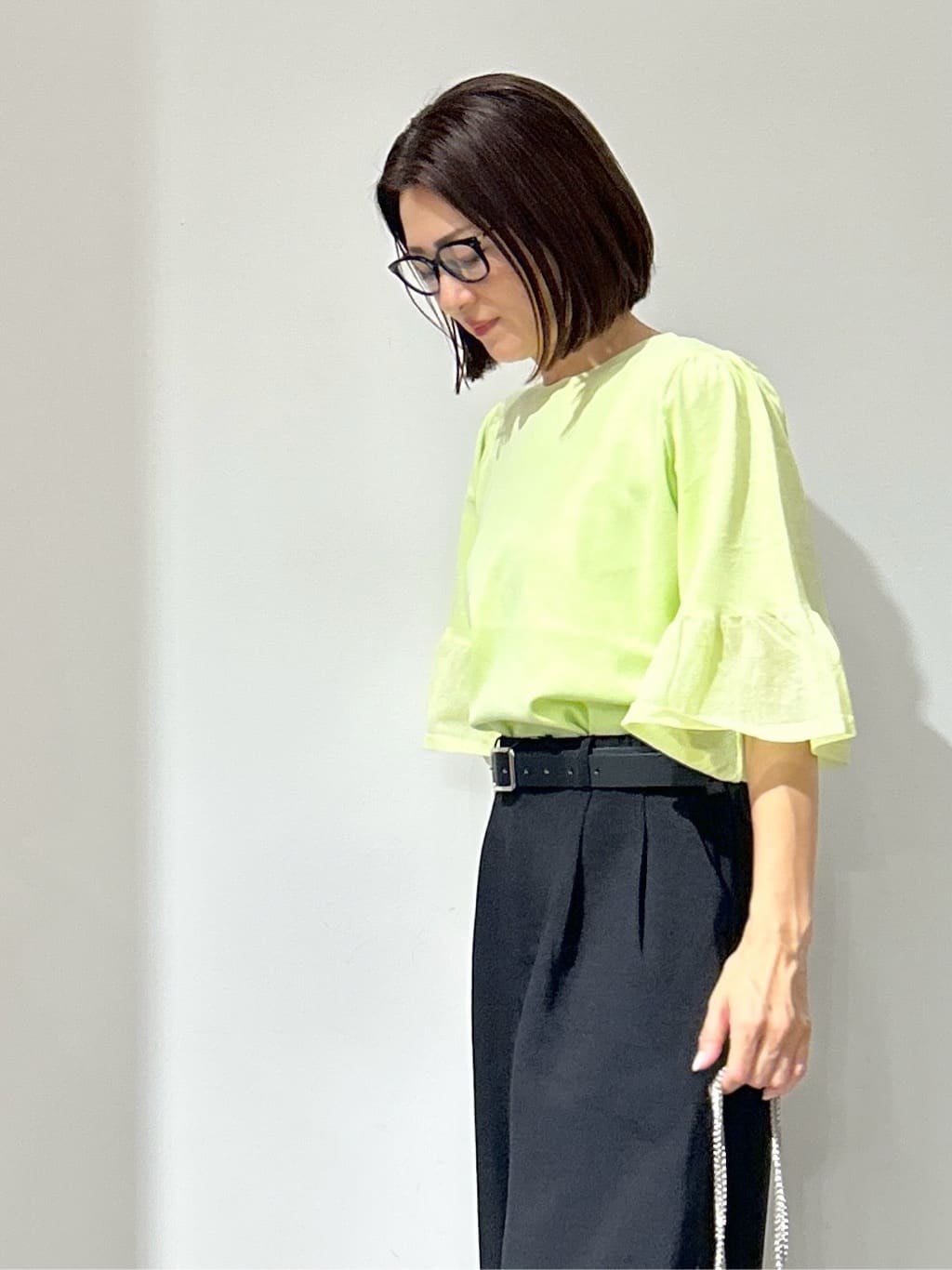 NAKAさんの「OPAQUE.CLIP｜リネンライクタックワイドパンツ【洗濯機洗い可】」を使ったコーディネート