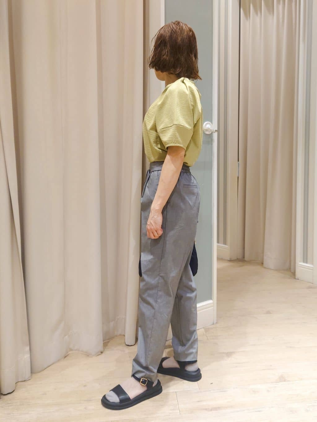 ちゃさんの「grove｜キレイも動きやすさも　美脚見えハイパーストレッチパンツ」を使ったコーディネート