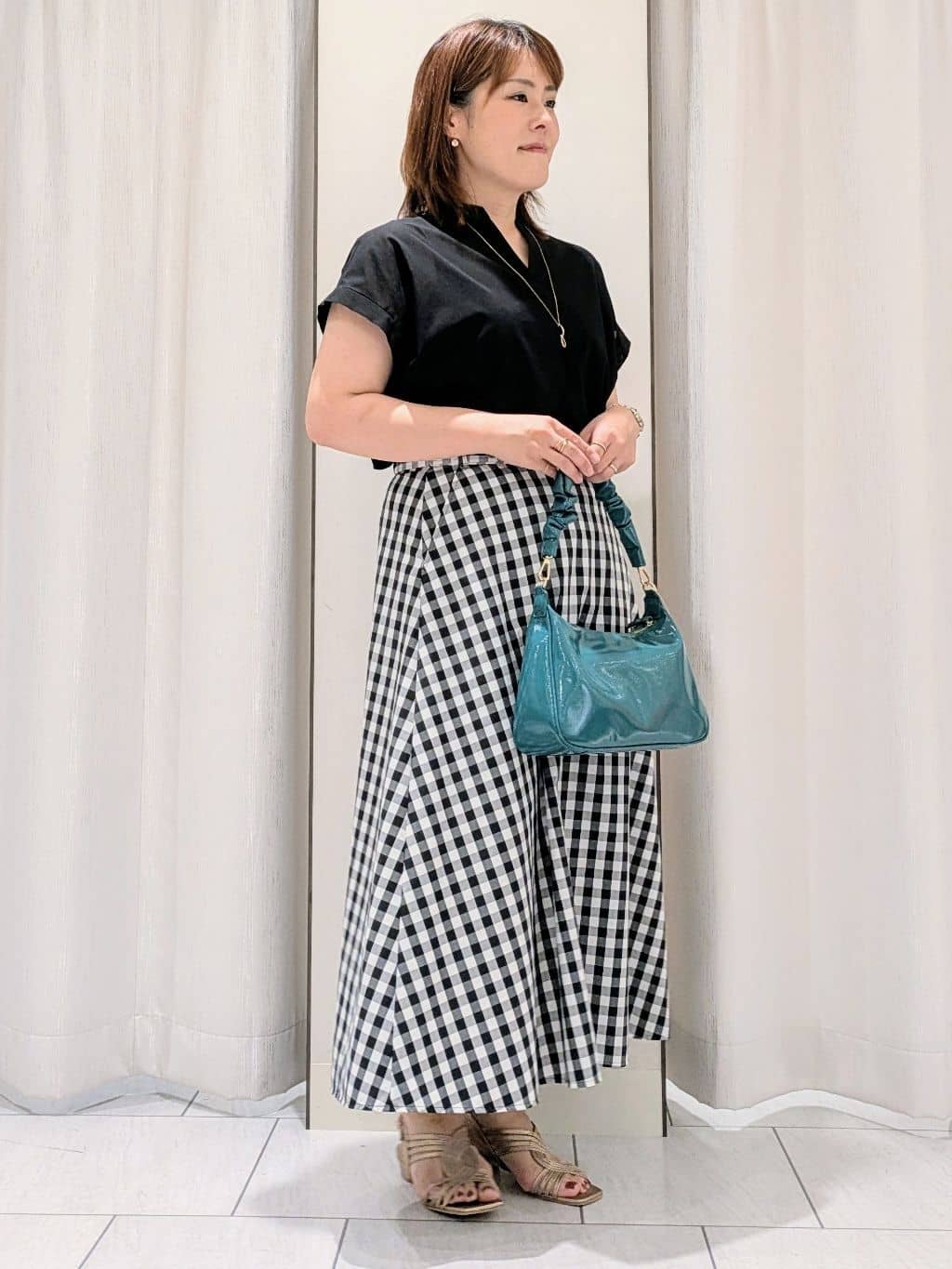 Onumaさんの「UNTITLED｜【洗える/スキッパー】フレンチスリーブシアーブラウス」を使ったコーディネート