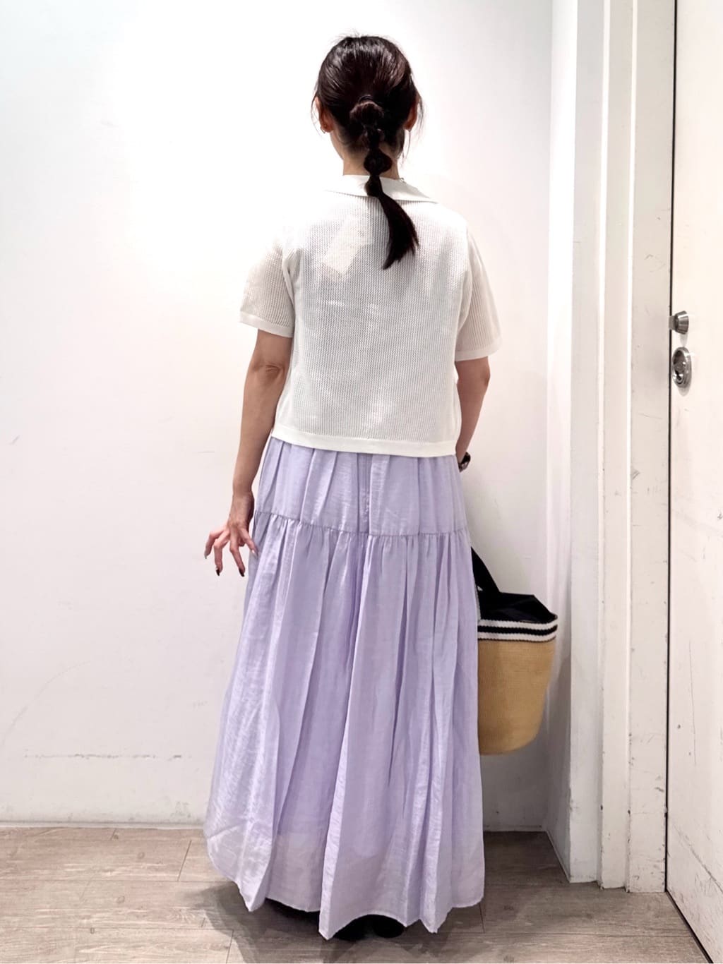 yuicciさんの「OPAQUE.CLIP｜麻混シアーギャザーティアードワンピース【洗濯機洗い可】」を使ったコーディネート