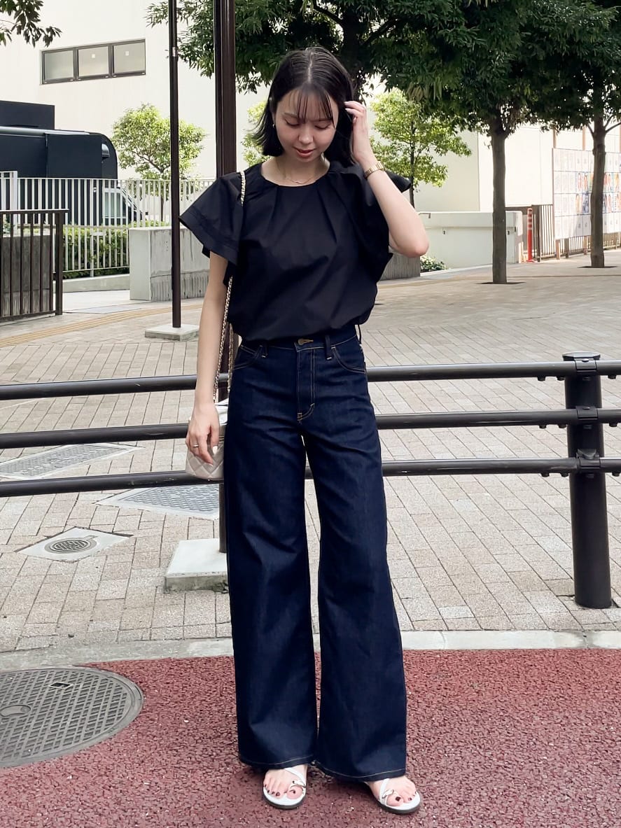 NATSUMIさんの「grove｜【Lee&times;grove別注】WIDE DENIM PANTS」を使ったコーディネート