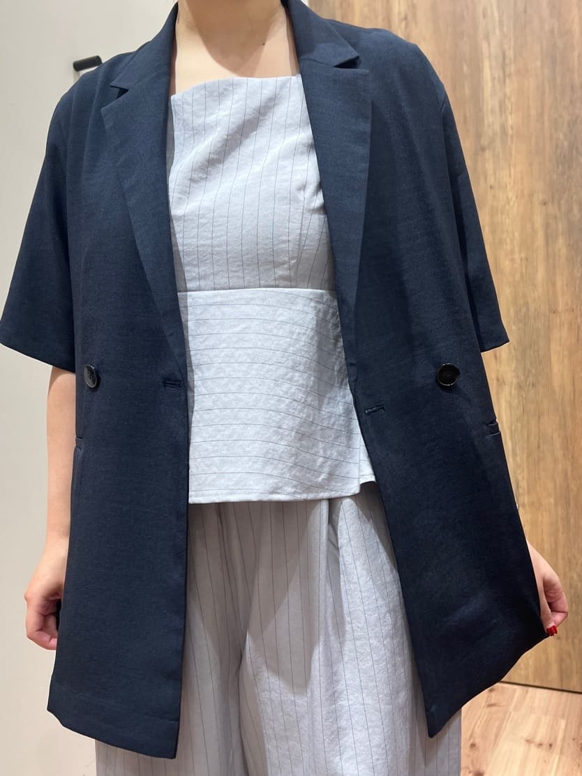 Reinaさんの「grove｜軽やかに羽織れて、きちんと見え ハーフスリーブテーラードジャケット」を使ったコーディネート