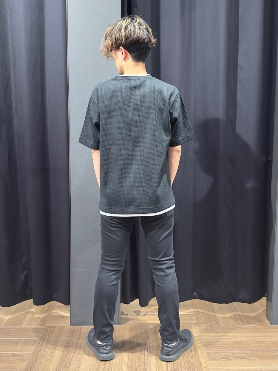 tomoyaさんの「THE SHOP TK｜ランダムワッフル半袖Tシャツ 【洗濯機ＯＫ】」を使ったコーディネート