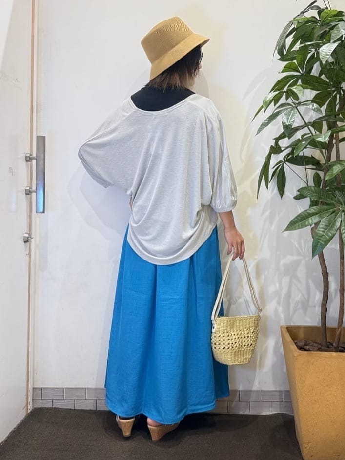 misakiさんの「SHOO･LA･RUE｜【UV/さらさらタッチ】女性らしさ漂う 5分袖ボレロカーディガン」を使ったコーディネート
