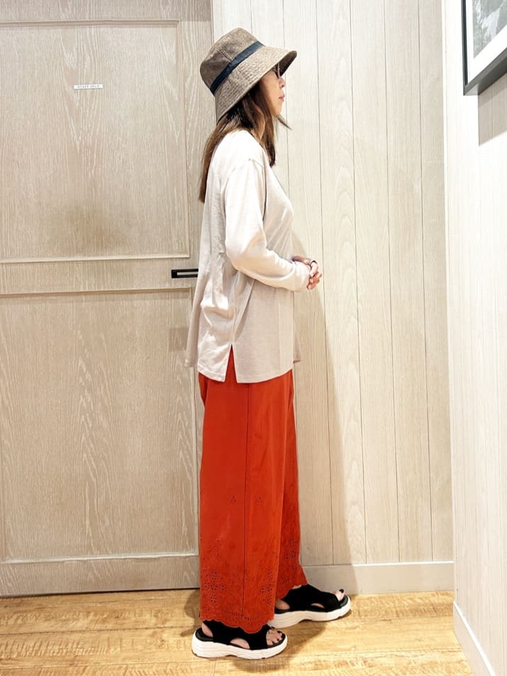 yukaさんの「SHOO･LA･RUE｜【S-LL/ひんやり/UV】手の甲まで隠れる トッパーカーディガン」を使ったコーディネート