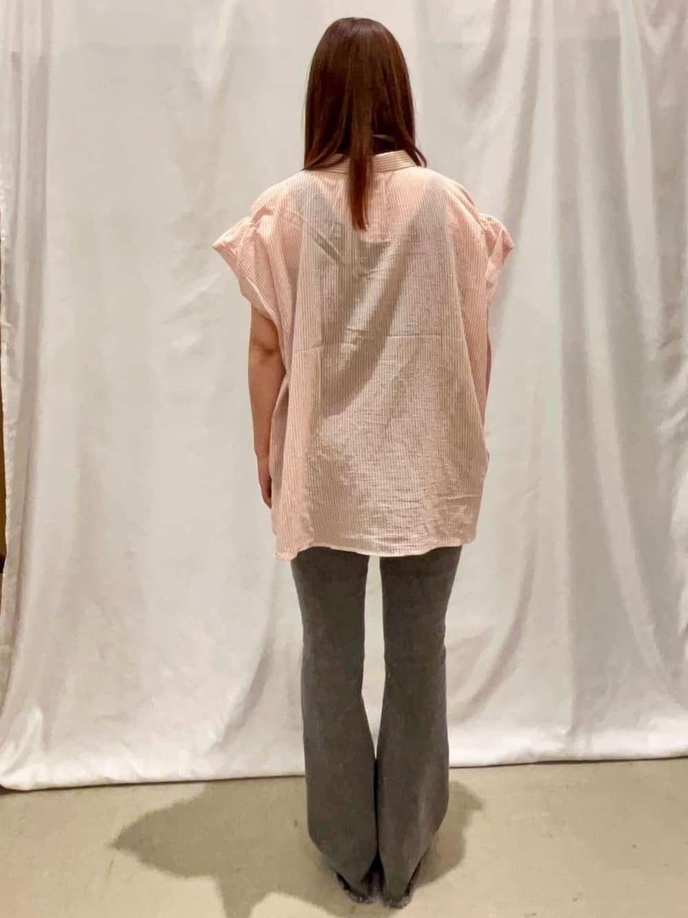 ゆっきーさんの「SHOO･LA･RUE｜【S-LL】さらシャリコットン 上品なシアー感のデザインシャツ」を使ったコーディネート