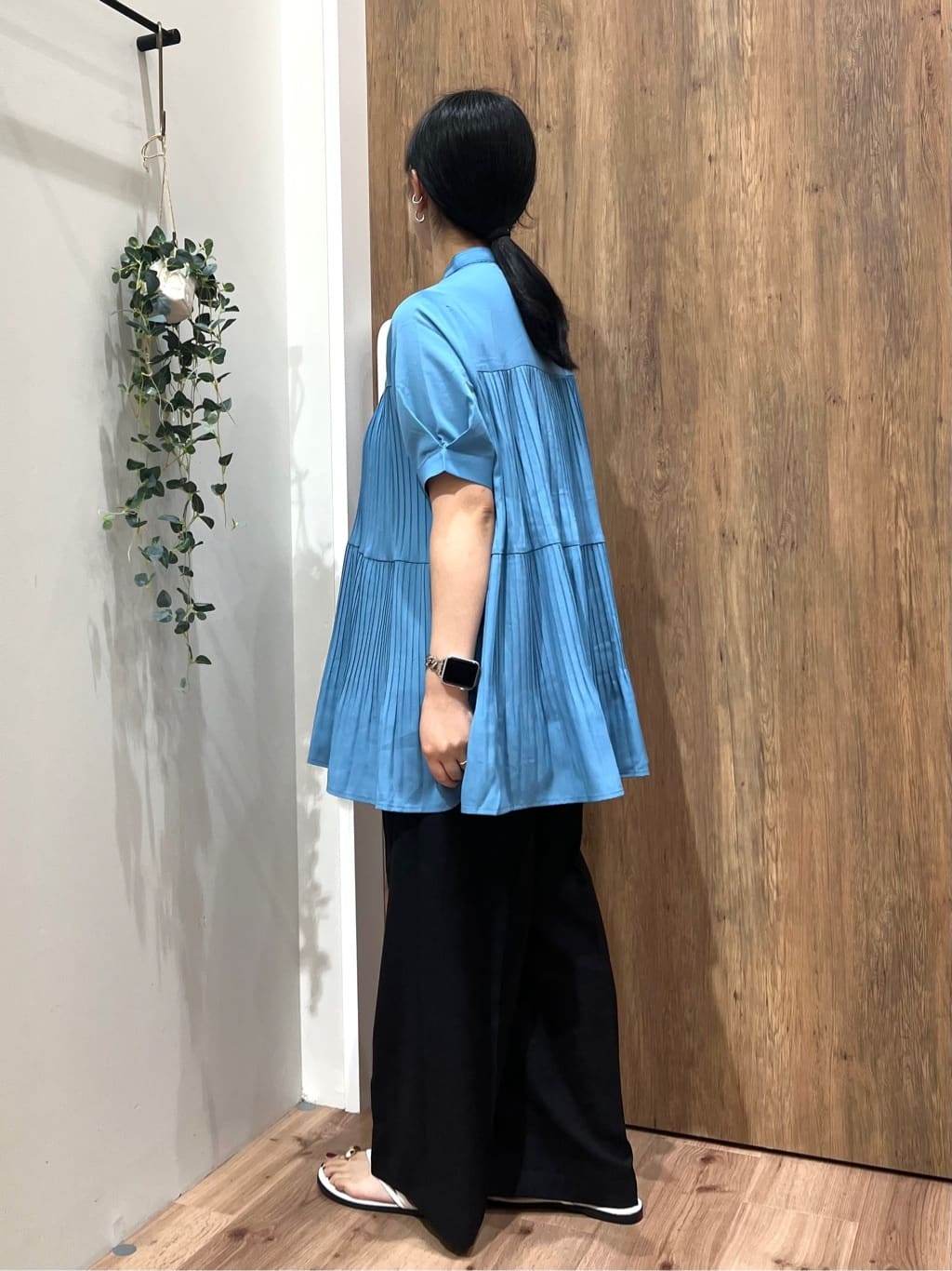 Reinaさんの「grove｜【体型カバー】ラフに着たい　ティアードプリーツブラウス」を使ったコーディネート