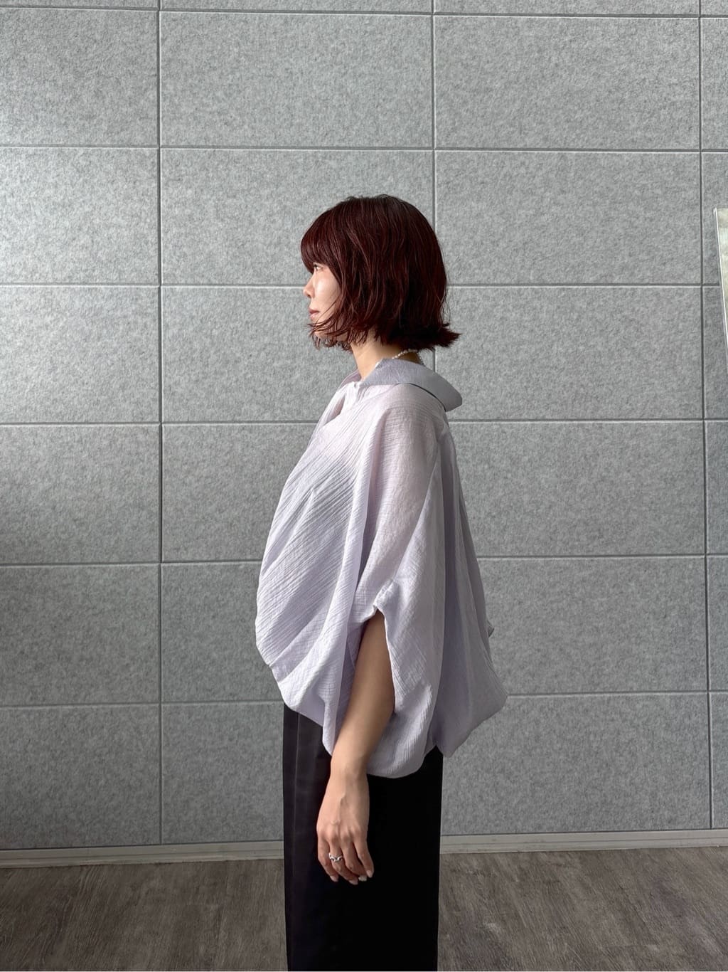 UKIさんの「INDIVI｜バルーンフォルムブラウス」を使ったコーディネート