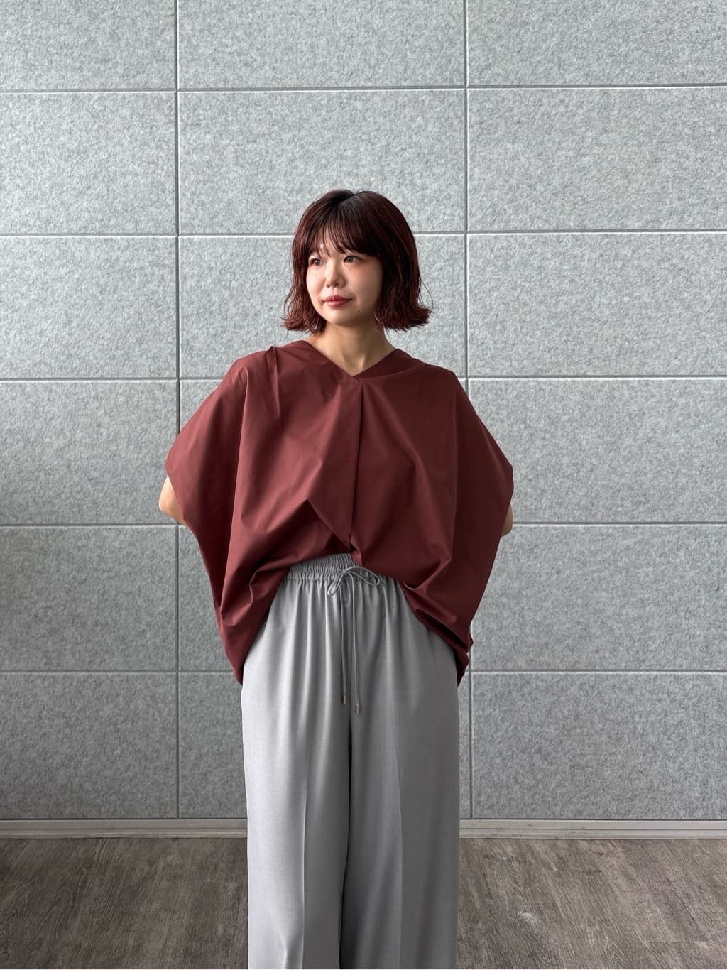 UKIさんの「INDIVI｜スリーブレスタックブラウス」を使ったコーディネート
