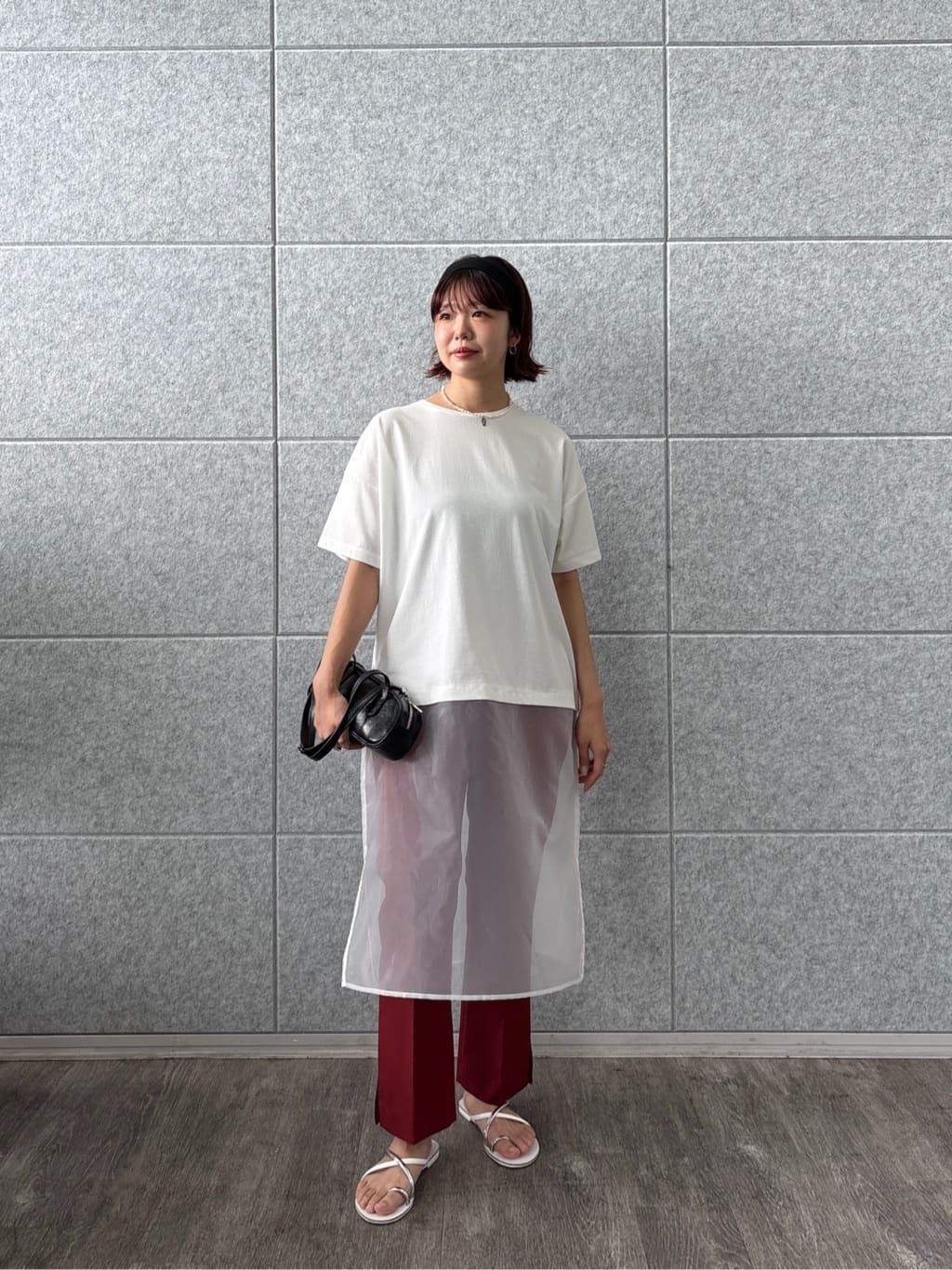 UKIさんの「INDIVI｜シアードッキングTシャツ」を使ったコーディネート