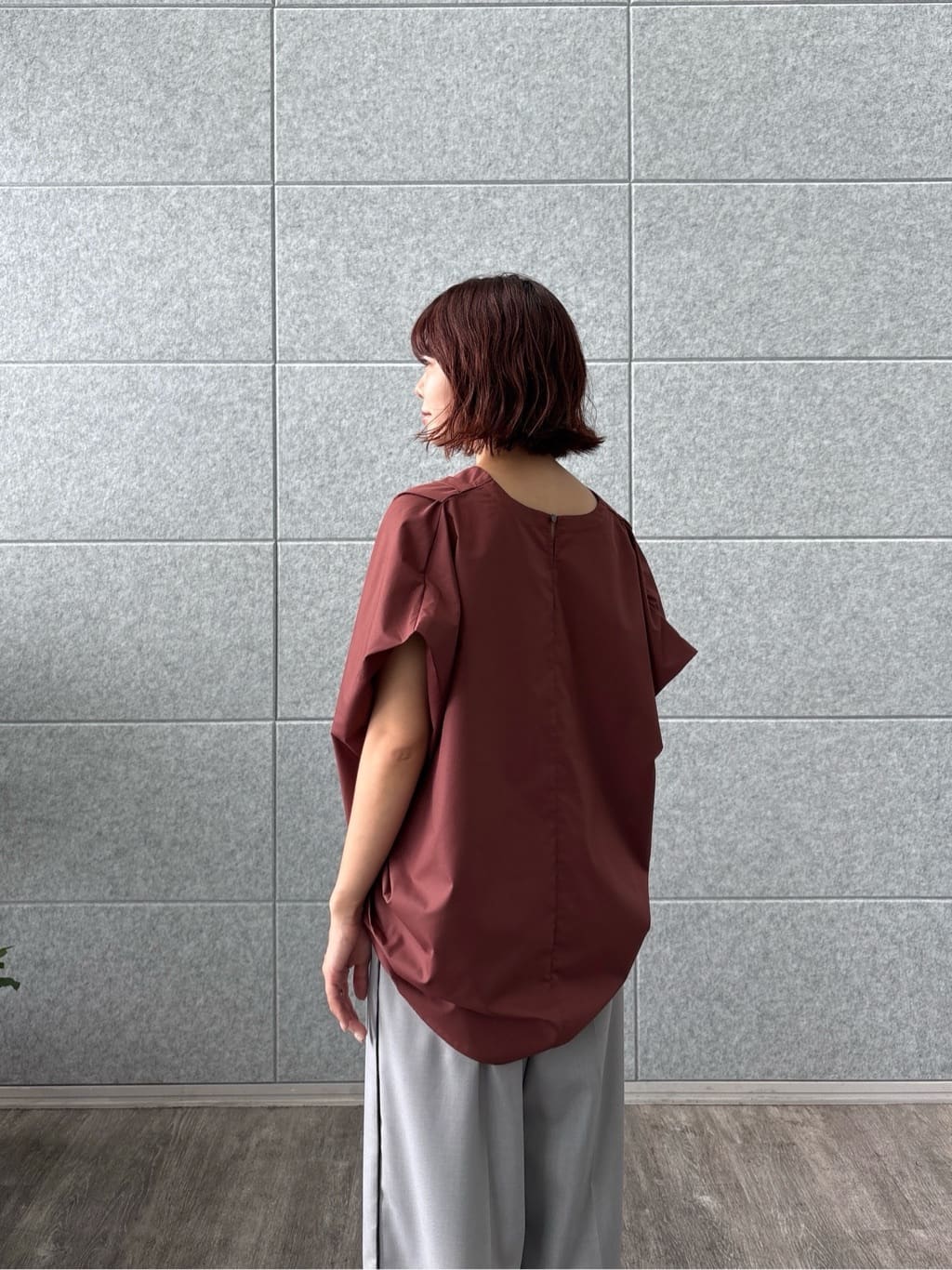 UKIさんの「INDIVI｜スリーブレスタックブラウス」を使ったコーディネート