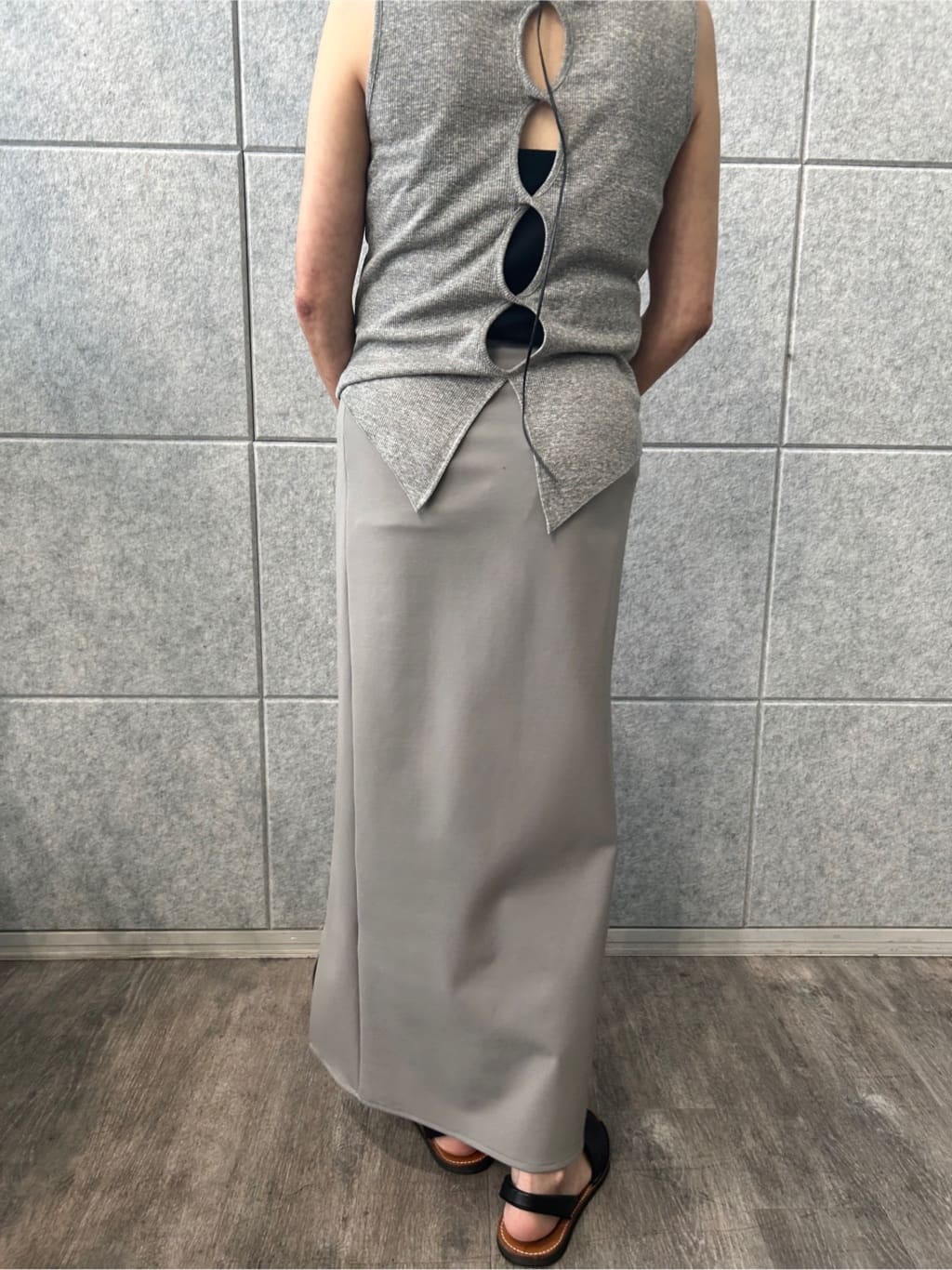 yukoさんの「CODE A｜slit jersey skirt」を使ったコーディネート